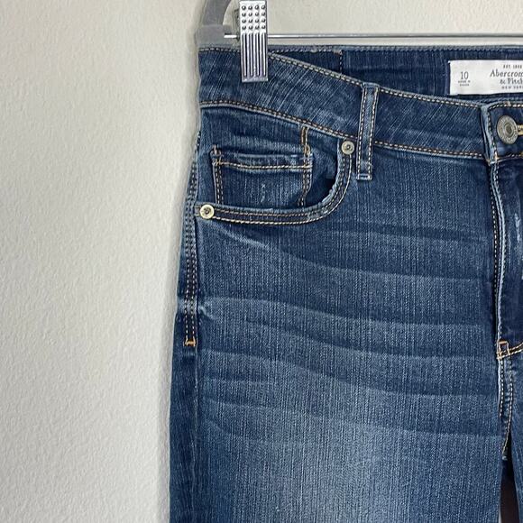 ABERCROMBIE AND FITCH WOMEN'S FLARE    MID RISE DENIM  SIZE 30 - Picture 4 of 8